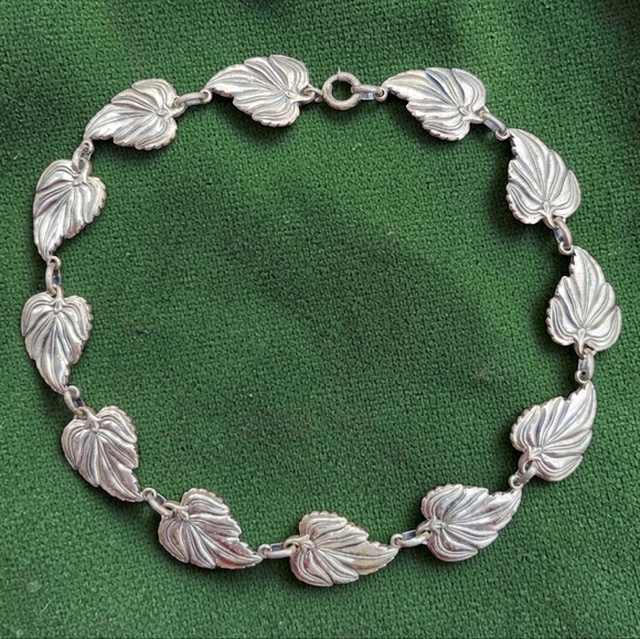 🌿 Vintage 1930s Sterling Danecraft Heavy Leaf Choker - Picture 2 of 6